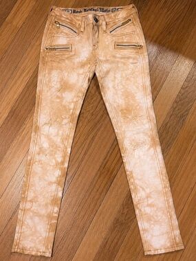 Rock Revival Claudelle Moto | Sample/PP Wash|
Discontinued style | Size 26